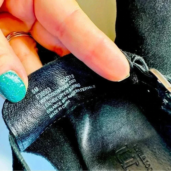 NWOT Born Mendocino Shooties - Picture 10 of 10